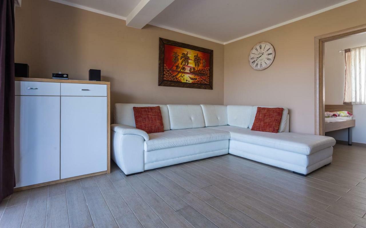 Apartment Trava Климно Экстерьер фото